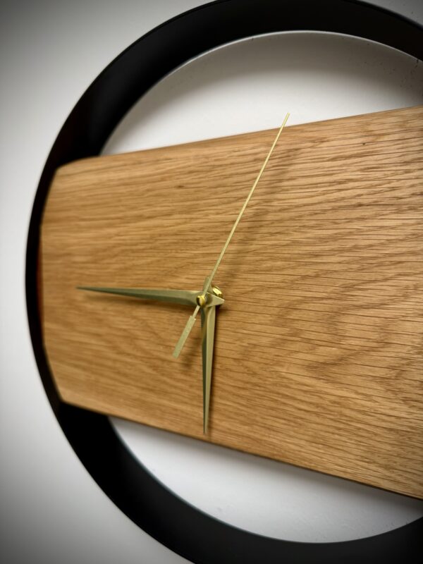 Designer-Wanduhr „Eiche & Kirsch-Akzent“ – Goldzeiger & feine Details – Bild 3